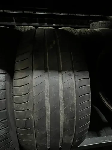 Pneu Michelin Pry 225/45/17