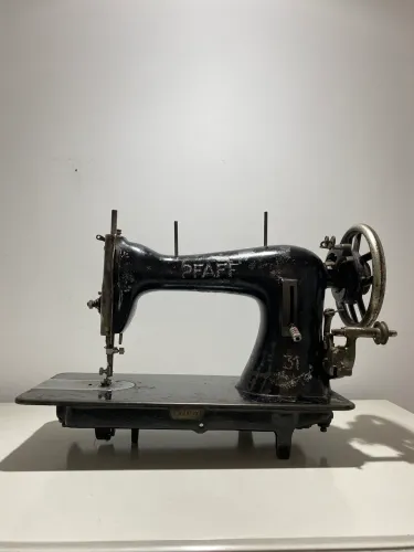 Máquina de Costura Pfaff