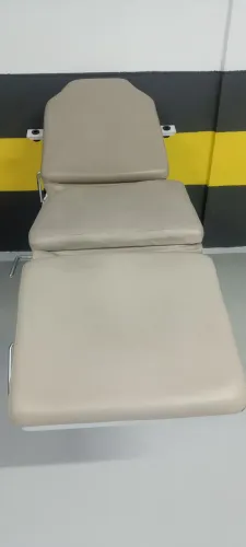 Maca hospitalar reclinável