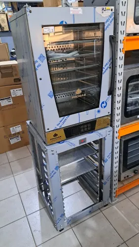 A. Forno industrial PROGÁS pr008 8 esteiras com vapor