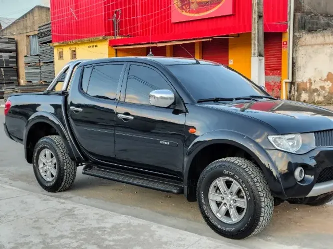 Mitsubishi L200 Triton HPE 3.2 CD TB Int.diesel AUT 2009