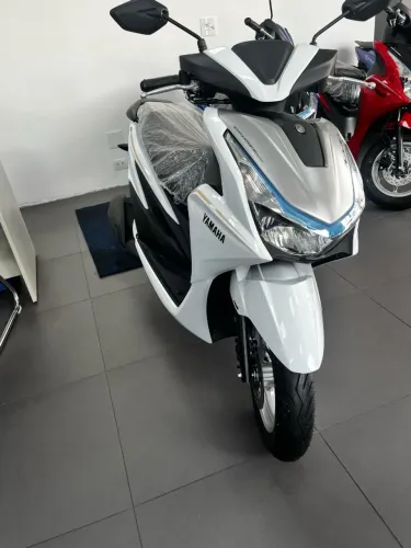 YAMAHA FLUO 125 CONNECT HYBRID ABS 2025 0KM - vini