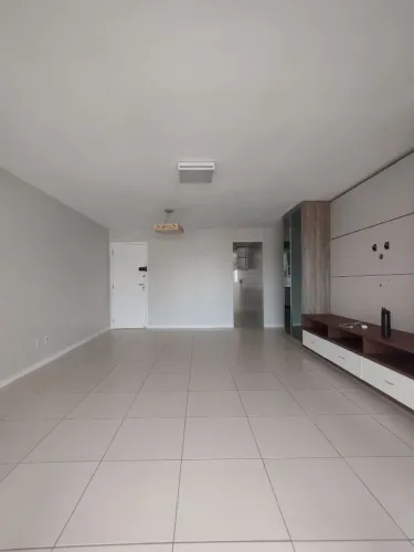 Reserva Lagoa, 121 M², Nascente, 4 Quartos sendo 2 Suítes, Projetado, Climatizado