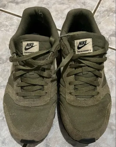 tênis nike md runner 2 verde militar 