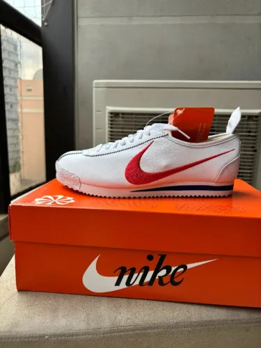 Nike Cortez '72 "Shoe Dog Pack" Varsity Red tamanho 39
