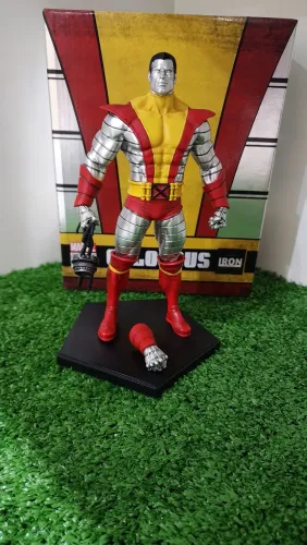 Colossus exclusivo 1/10 iron studios 