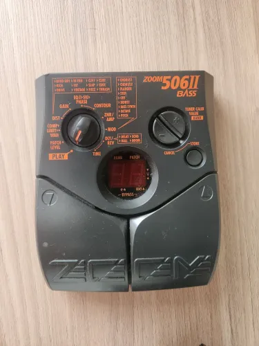 Vendo pedaleira de baixo