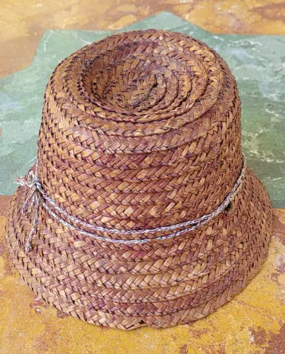 Chapéu anos 60 vintage para uso ou artesanato. Retirar em Ipanema.