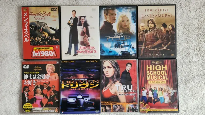 Kit Lote de 8 DVDs de filmes.