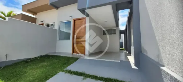 Casa sensacional - 03 quartos - 01 suíte - 02 vagas de garagem - excelente localização - B