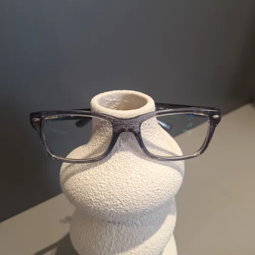 Vendo armação de óculos Ray Ban infantil original usado