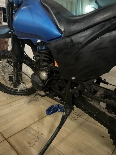 Yamaha XTZ 250 (MOTO MODIFICADA PARA TRILHA)