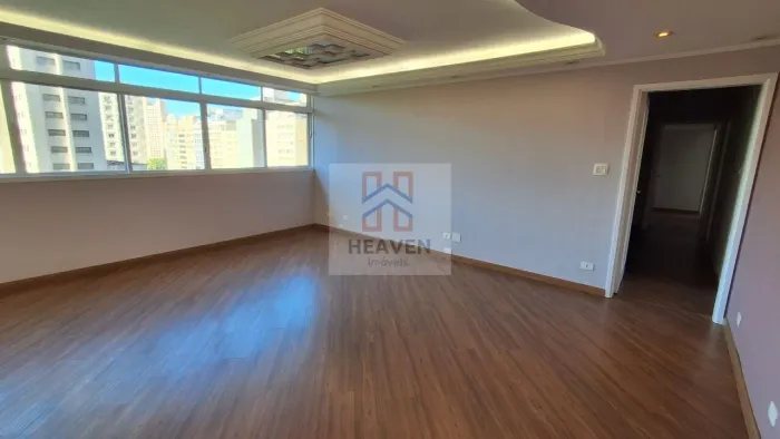 Apartamento reformado e ensolarado 176,95m² área útil ao lado do metrô!!!