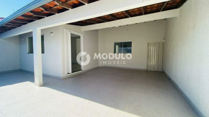CASA RESIDENCIAL à venda, 3 quartos, 1 suíte, 2 vagas, CIDADE JARDIM - Uberlândia/MG