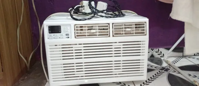 AR CONDICIONADO 10 MIL BTUS SEMI-NOVO