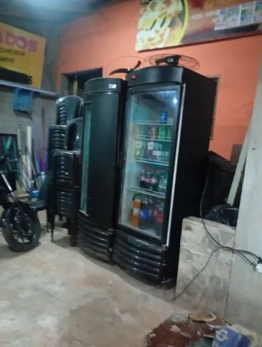 Sanduícheria e pizzaria