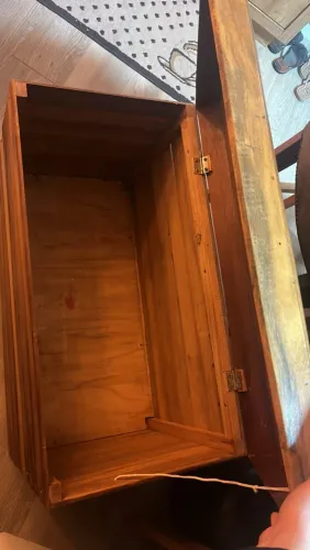 Vendo baú de madeira