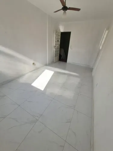Realiza Imóveis - VENDE ÓTIMO APARTAMENTO NO BNH - MESQUITA.