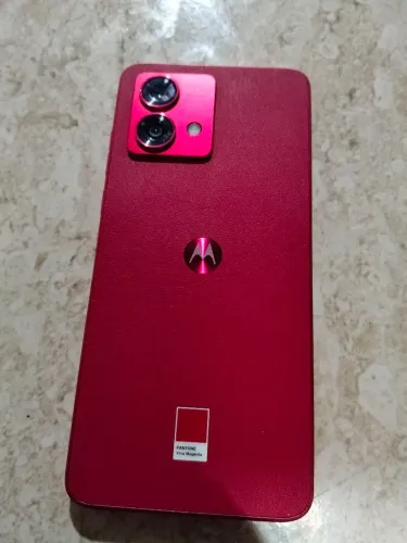 Vendo celular novo, esqueci o e-mail é não consigo recuperar. 