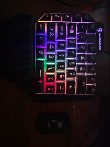 Kit Mobilador, teclado e aparelho para conectar o celular no mouse e teclado.