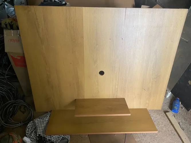 Painel e cama de solteiro