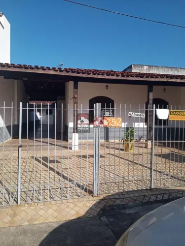Casa Padrão em Caraguatatuba