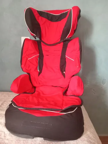 Cadeirinha de Carro Ferrari Vermelha