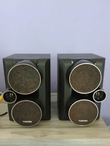 PÁ DÊ CAIXAS DE SOM TOSHIBA 