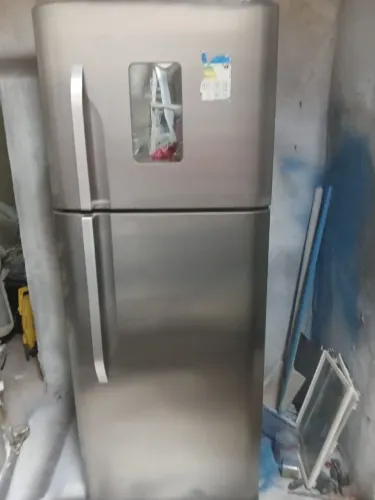 Geladeira Electrolux funcionando perfeitamente 