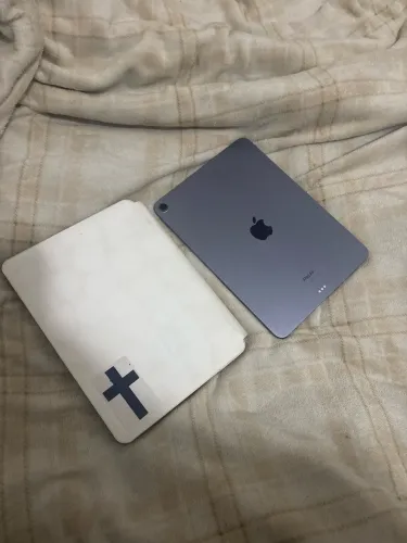 iPad Air 5ª geração 64 GB valor negociável 