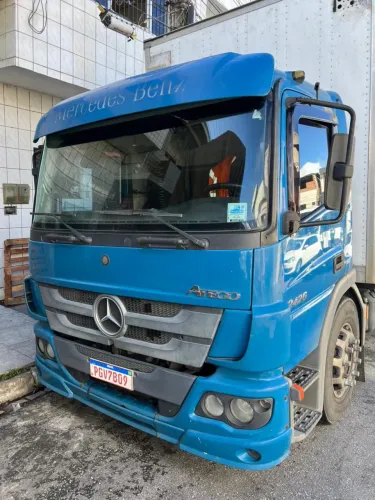 Vende-se ?