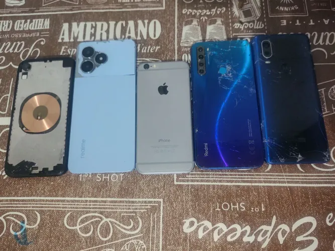 Celulares quebrados