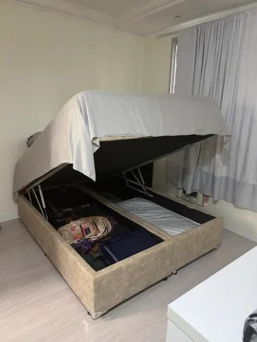 Cama baú Queen + colchão 