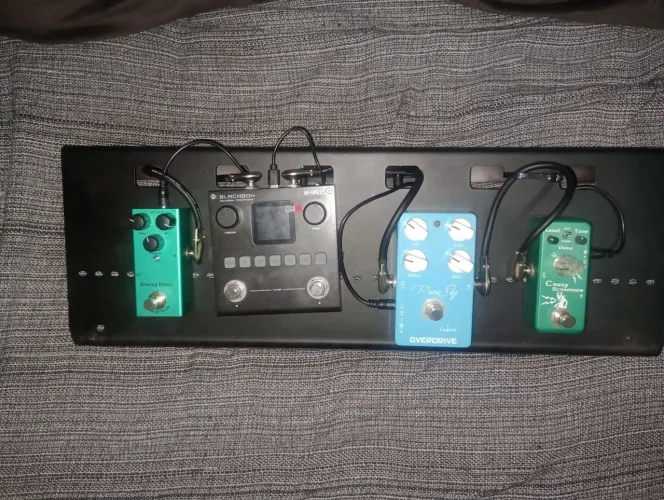 Pedal board