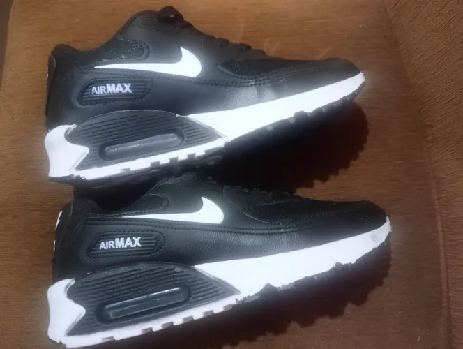 Tênis Nike Aiir Max 