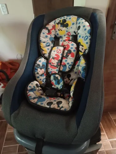 Cadeirinha para carro infantil