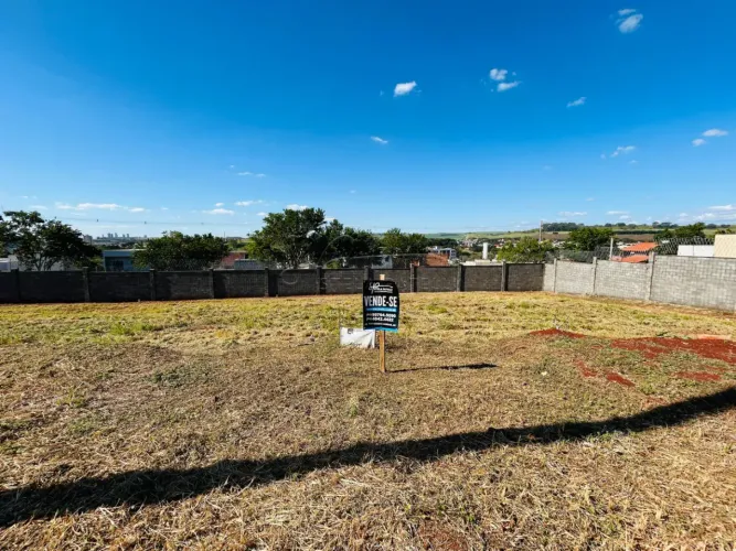 Terreno de 266m² à venda em condomínio - Terras de Santa Marta