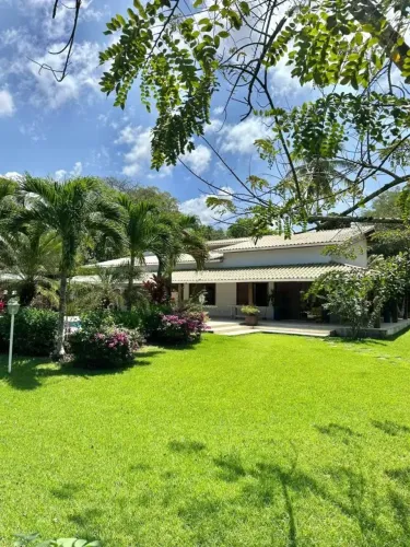Casa em Condomínio para Venda em Lauro de Freitas, Ipitanga, 6 dormitórios, 4 suítes, 6 ba