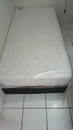 Vendo Cama Box Solteiro