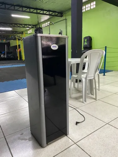 Bebedouro purificador de água de coluna IBBL