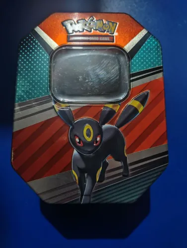 Lata de Pokémon vazia