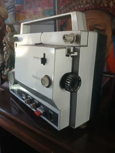 Projetor Bauer T16
