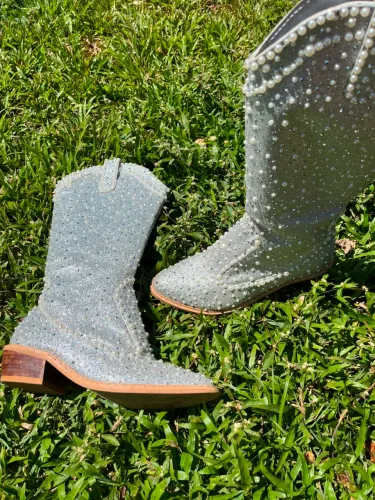 Botas