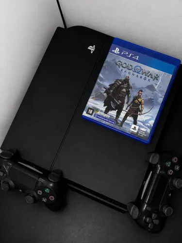 PlayStation 4 1TB - Excelente estado!