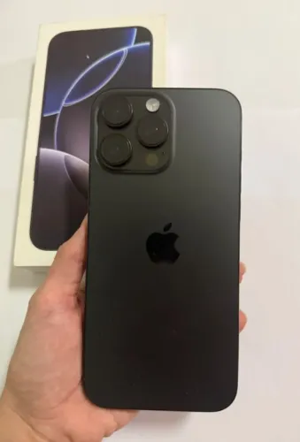 IPhone 16 Pro Max 256GB - pouco uso