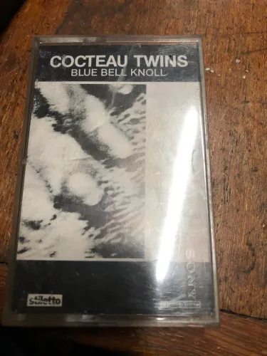 Fita k7 Cocteau Twins - Blue Bell Knoll
