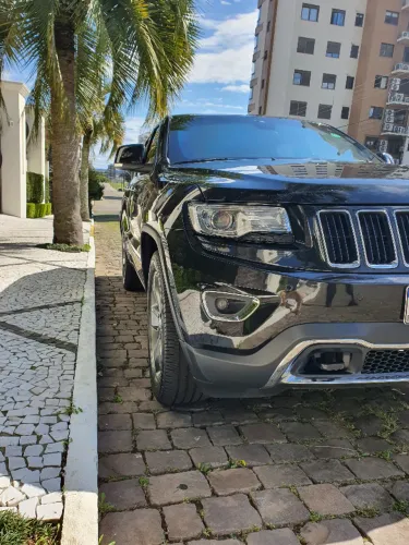 Jeep Grand Cherokee Limited 3.0 TB Dies. AUT 2015
