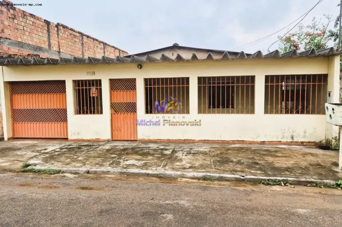Casa para venda, com 3 quartos, suíte e 2 vagas na Zona Sul - Porto Velho - RO