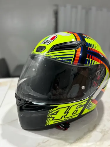 Capacete Original AGV K1 Soleluna, modelo integral  Valentino Rossi na MotoGP