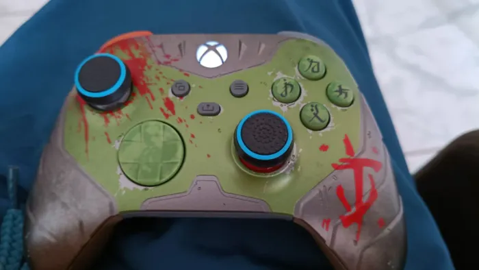 Controle Xbox edição Doom 